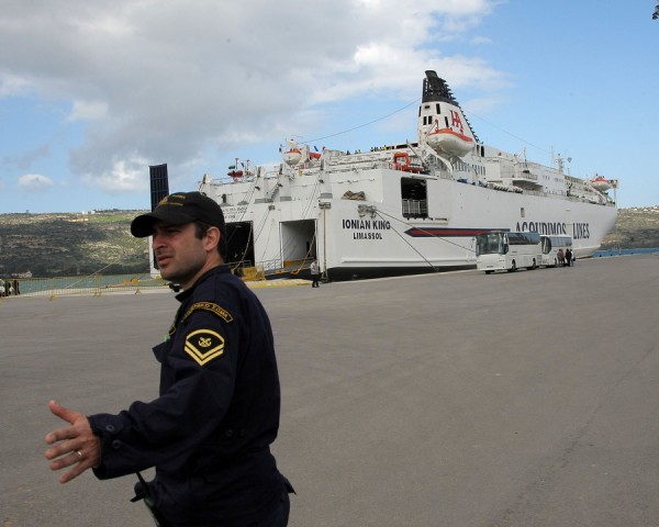 Ασχημη τροπή σε πενταήμερη στην Κρήτη - Το λαγωνικό του Λιμενικού ξετρύπωσε τα ναρκωτικά