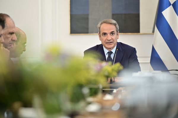Ποιους υπουργούς στήριξε και ποιους αποδοκίμασε ο πρωθυπουργός - Ποιους φωτογράφισε