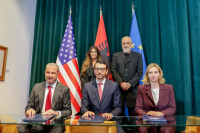 Το αμερικανικό LNG στον Αυλώνα, η Venture Global και οι καταγγελίες για «pay-to-play», η COSCO Greece, η ΠΑΕ ΟΦΗ και μείωση προσωπικού για την Jumbo