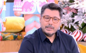 Συγκινεί ο Λάμπρος Κωνσταντάρας: «Είναι τα πρώτα Χριστούγεννα χωρίς τον πατέρα μου»