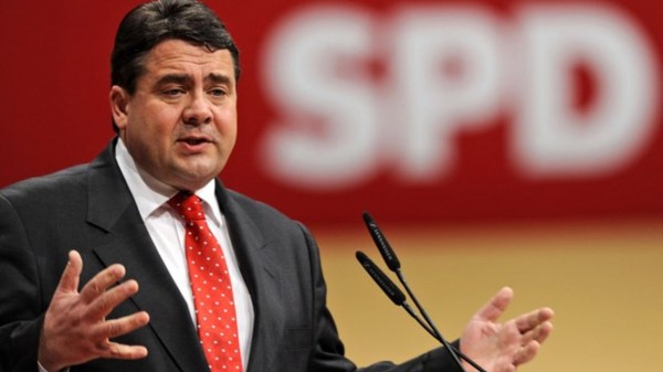 Ο Γκάμπριελ κατηγόρησε την Μέρκελ ότι φέρει την ευθύνη των βίαιων διαδηλώσεων στο Αμβούργο