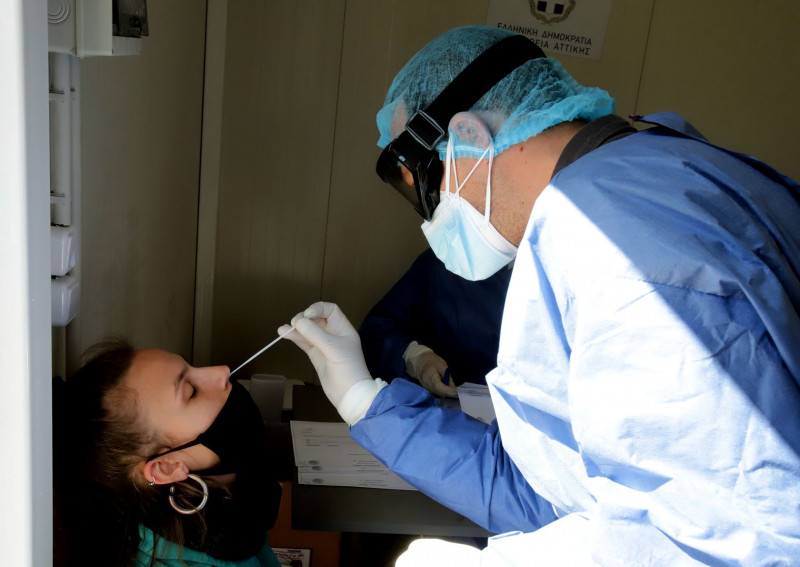 Κορονοϊός: Στα 990 τα κρούσματα στην Αττική - «Φωτιά» στον κεντρικό τομέα Αθηνών