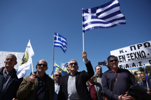Οι απόστρατοι στρατιωτικοί δίνουν ραντεβού την Τετάρτη 4/3 στο Σύνταγμα για τα Τέμπη