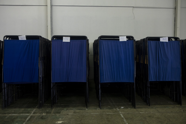 Μυστικές δημοσκοπήσεις: Πέφτουν όλα τα μεγάλα κόμματα!