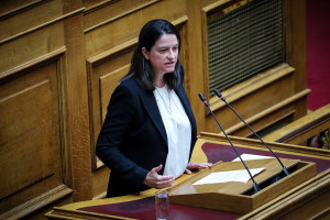 Νίκη Κεραμέως: Ποια είναι η νέα υπουργός Παιδείας στην νέα κυβέρνηση Μητσοτάκη