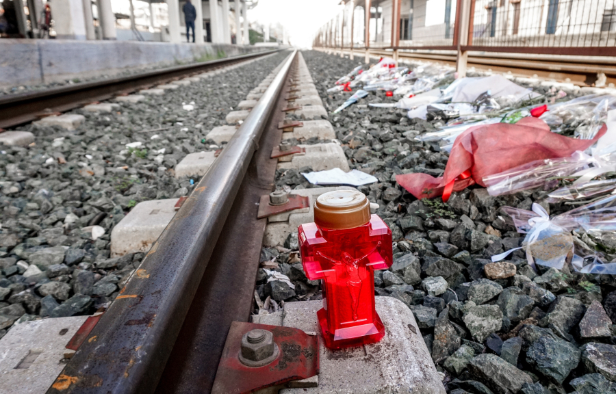 «Σταματήστε όλα τα δρομολόγια»: Η εισήγηση-βόμβα στον Μητσοτάκη για τα Τέμπη - «Ο πρωθυπουργός έχει να πει κάτι;»