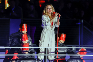 Κάιλι Μινόγγκ: «Ο καρκίνος υπήρξε τραύμα και η εμπειρία θα ζει για πάντα μέσα μου»