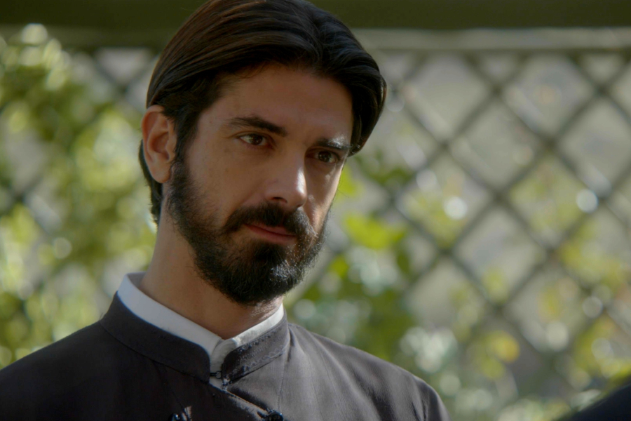 «Άγιος Έρωτας»: Χλόη και Πέτρος επιστρέφουν στη Στέρνα με τον γιο τους (Βίντεο)