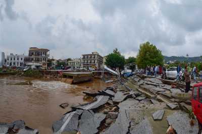 Σπίρτζης και Τόσκας στην «χτυπημένη» απο την κακοκαιρία Σκόπελο