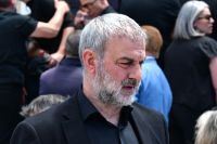 Γωγώ Μαστροκώστα: Ράγισε καρδιές ο επικήδειος του Δέλλα: «Τα κύματα που μας χτυπούσαν ήταν δυνατά - Στο τελευταίο σε έχασα»