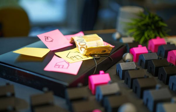 Risk of a New Rent Surge as Greece Weighs Minimum Lease Threshold