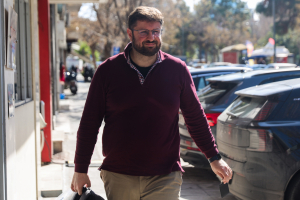 Ζαχαριάδης για θάνατο Εσκενάζυ: Ο Αλμπέρτο θα μας λείψει πολύ και ως ηθοποιός και ως άνθρωπος