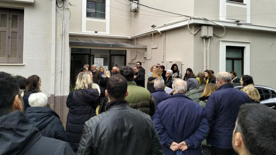 Μεσολόγγι: Εκπαιδευτικοί στο πλευρό των διωκόμενων συναδέλφων - «Η τρομοκρατία για την αξιολόγηση δεν θα περάσει»