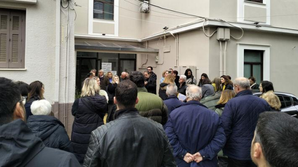 Μεσολόγγι: Εκπαιδευτικοί στο πλευρό των διωκόμενων συναδέλφων - «Η τρομοκρατία για την αξιολόγηση δεν θα περάσει»