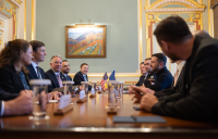 Ουκρανία: Νέες «πιο αποτελεσματικές» προτάσεις παρουσίασαν οι απεσταλμένοι των ΗΠΑ