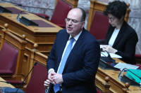 Μεγαλώνουν τα ερωτήματα για το πτυχίο του Λαζαρίδη