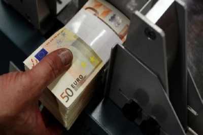 Σε ιδιωτική εταιρία δίνει η κυβέρνηση τα "κόκκινα" δάνεια