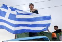 Η φτηνή εργασία στην Ελλάδα γίνεται όλο και φθηνότερη