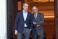 Τουρκολιβυκό μνημόνιο: Πολιτική θύελλα για τους διπλωματικούς χειρισμούς – «Πυρ ομαδόν» κατά Μητσοτάκη και Γεραπετρίτη