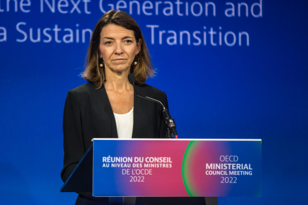 ΟΟΣΑ: Δυστοπικό σκηνικό στην παγκόσμια οικονομία, πρόβλεψη για πληθωρισμό 8,5%