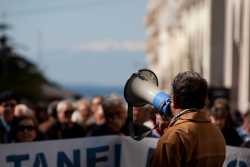 Συλλαλητήριο ΓΣΕΕ - ΑΔΕΔΥ το μεσημέρι για το ασφαλιστικό