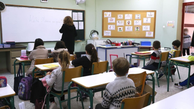 Πρώτο κουδούνι στα σχολεία για το 2024: Τα μέτρα για την έξαρση των λοιμώξεων, τι θα γίνει με τις απουσίες λόγω κορονοϊού