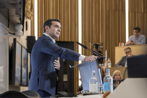Τσίπρας: Οι φωτεινότερες μέρες είναι μπροστά μας