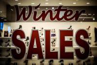 Τι ώρα ανοίγουν σήμερα Κυριακή τα καταστήματα, τι ισχύει με τα σούπερ μάρκετ