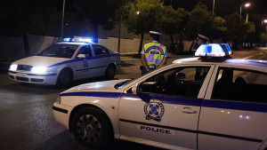 Ελεύθερος ο αστυνομικός που πυροβόλησε και σκότωσε Ρομά στην Κηφισιά