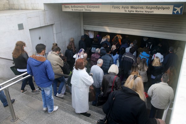 Κυκλοφοριακό χάος στην Αθήνα: Στάση εργασίας σήμερα στο μετρό