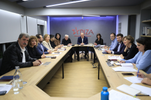 Δικό τους τον ΣΥΡΙΖΑ θέλουν Πολάκης, Παππάς, Δούρου - «Ας έρθουν να το πάρουν», απαντούν οι «προεδρικοί»