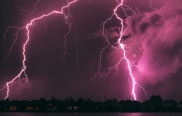 Κακοκαιρία: Πού αναμένονται επικίνδυνες καταιγίδες τις επόμενες ώρες - Τι να προσέχουμε