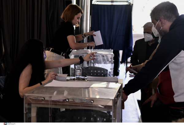 Εκλογές 2023: Πρώτη δημοσκόπηση μετά το debate, 7 μονάδες μπροστά η ΝΔ