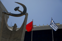 ΚΚΕ κατά Μητσοτάκη: Προσπαθεί να παίξει τον ρόλο του «γεφυροποιού» μεταξύ ΕΕ, ΝΑΤΟ και ΗΠΑ