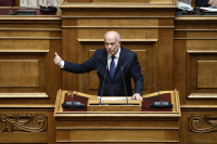 'Εκθετος ο Φλωρίδης για τα Τέμπη: Υπήρχε 13ο βαγόνι, λέει η Hellenic Train