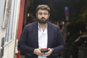 Ζαχαριάδης για πρόταση μομφής: Η στρατηγική τού «περίμενε» έχει αποδειχτεί λάθος