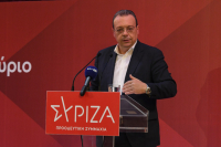 Ο Σ. Φάμελλος σε αναμμένα κάρβουνα