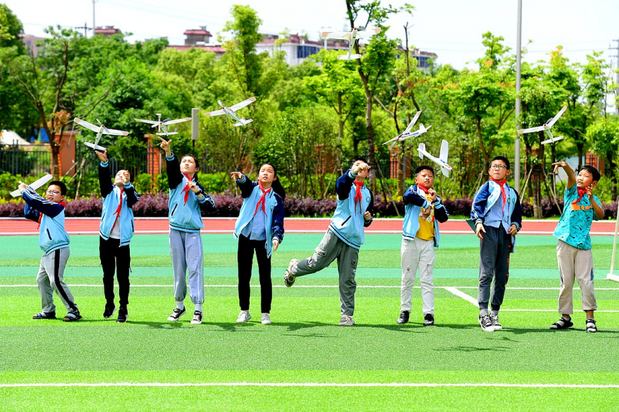 Πώς η γήρανση του πληθυσμού ανάγκασε την Κίνα σε ιστορική αλλαγή πολιτικής στο δημογραφικό