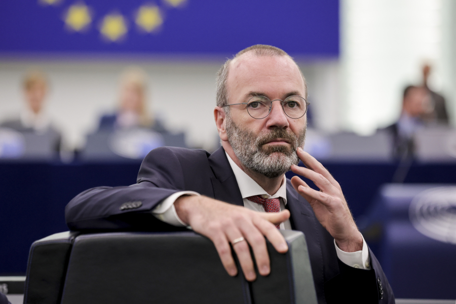 Εισαγγελική παρέμβαση στο ΕΛΚ εν μέσω κόντρας Βέμπερ - Μπακόλα