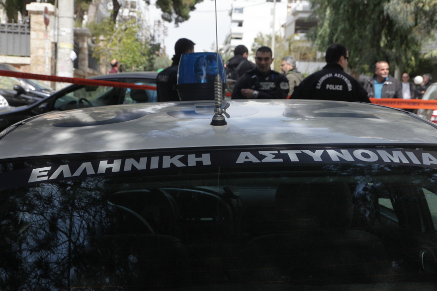 Με εντολή Θεοδωρικάκου τέλος οι προσαγωγές εκπαιδευτικών για μηνύσεις αρνητών