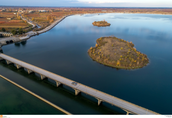 Νεκρό βρέφος στον Αλιάκμονα: «Δεν πιστεύω ότι η αδελφή μου έκανε τέτοιο πράγμα στο παιδί της»