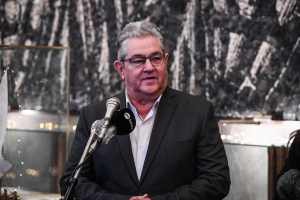 Ποιον εκπροσωπεί ο ...Τσίλιας που βρίζει τον Κουτσούμπα;