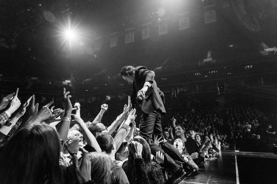 Κυκλοφόρησε το «Live God» των Nick Cave και The Bad Seeds - Η βραδιά που συγκλόνισε τον Bob Dylan