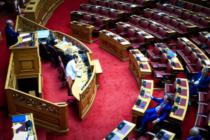 Η ασυλία του Βελόπουλου