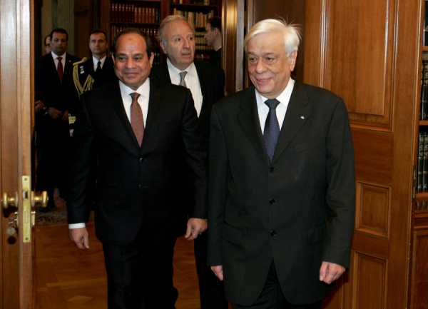 Παυλόπουλος: Δεν υποχωρούμε στα εθνικά μας ζητήματα