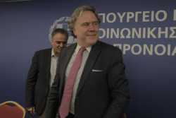 Στο τραπέζι τα εργασιακά και ο κατώτατος μισθός