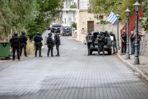 Βορίζια: Αποφυλακίστηκαν υπό όρους τρία μέλη της οικογένειας Καργάκη - Τι ισχυεί με την παραμονή τους στο χωριό