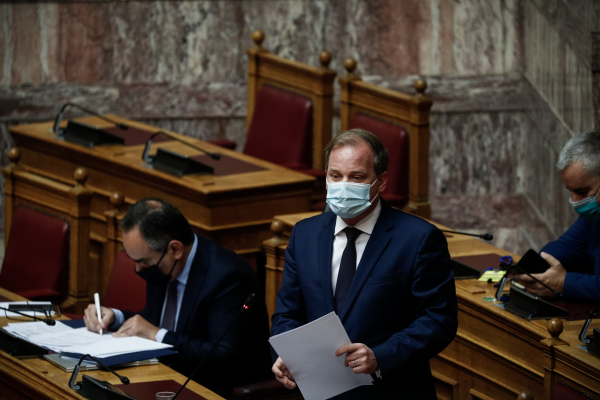 Καραμανλής σε Τσίπρα: «Ποιον εξυπηρετεί όλη αυτή η καθυστέρηση με το Μετρό της Θεσσαλονίκης;»