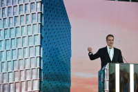 Εγκαινιάστηκε ο Πυργος του Πειραιά - Μητσοτάκης: «Σύμβολο μιας χώρας που προχωρά με αυτοπεποίθηση στο μέλλον»