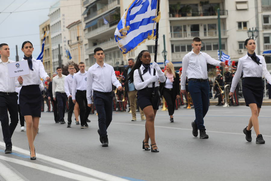 25η Μαρτίου: Φωτογραφίες από τη μαθητική παρέλαση στην Αθήνα